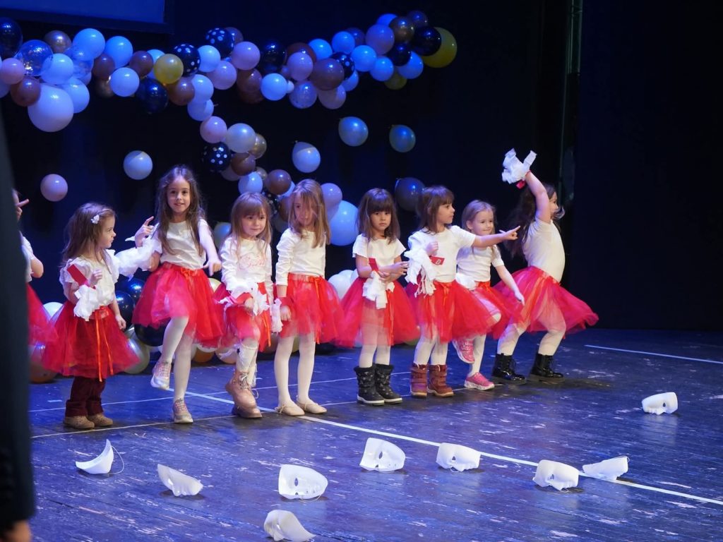 Instagram post from vrtickiki. This post is in position 3.