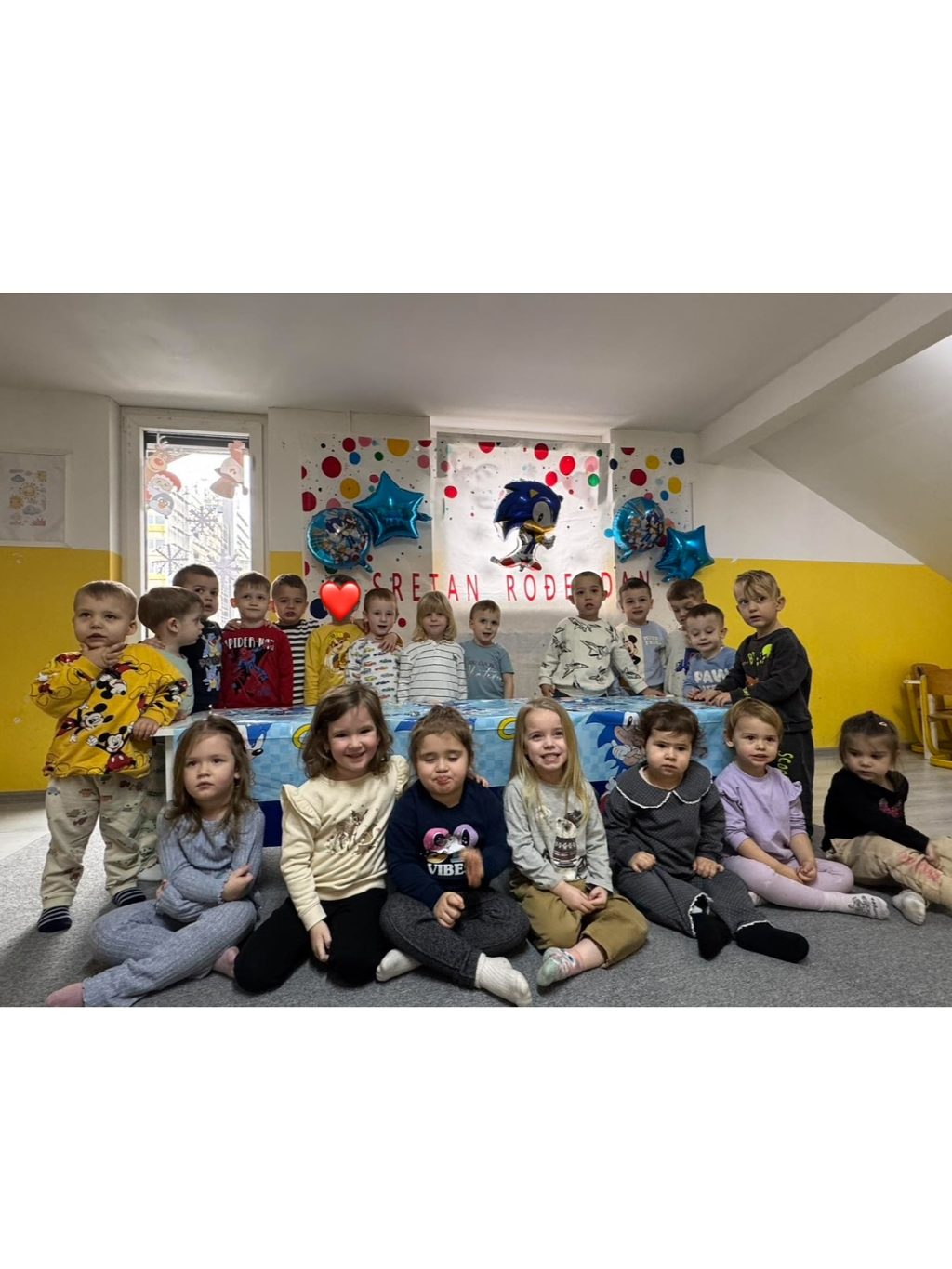 Instagram post from vrtickiki. This post is in position 7.