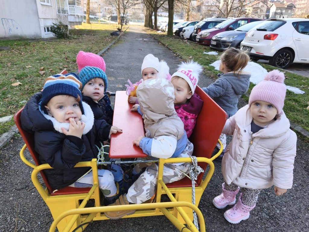 Instagram post from vrtickiki. This post is in position 12.