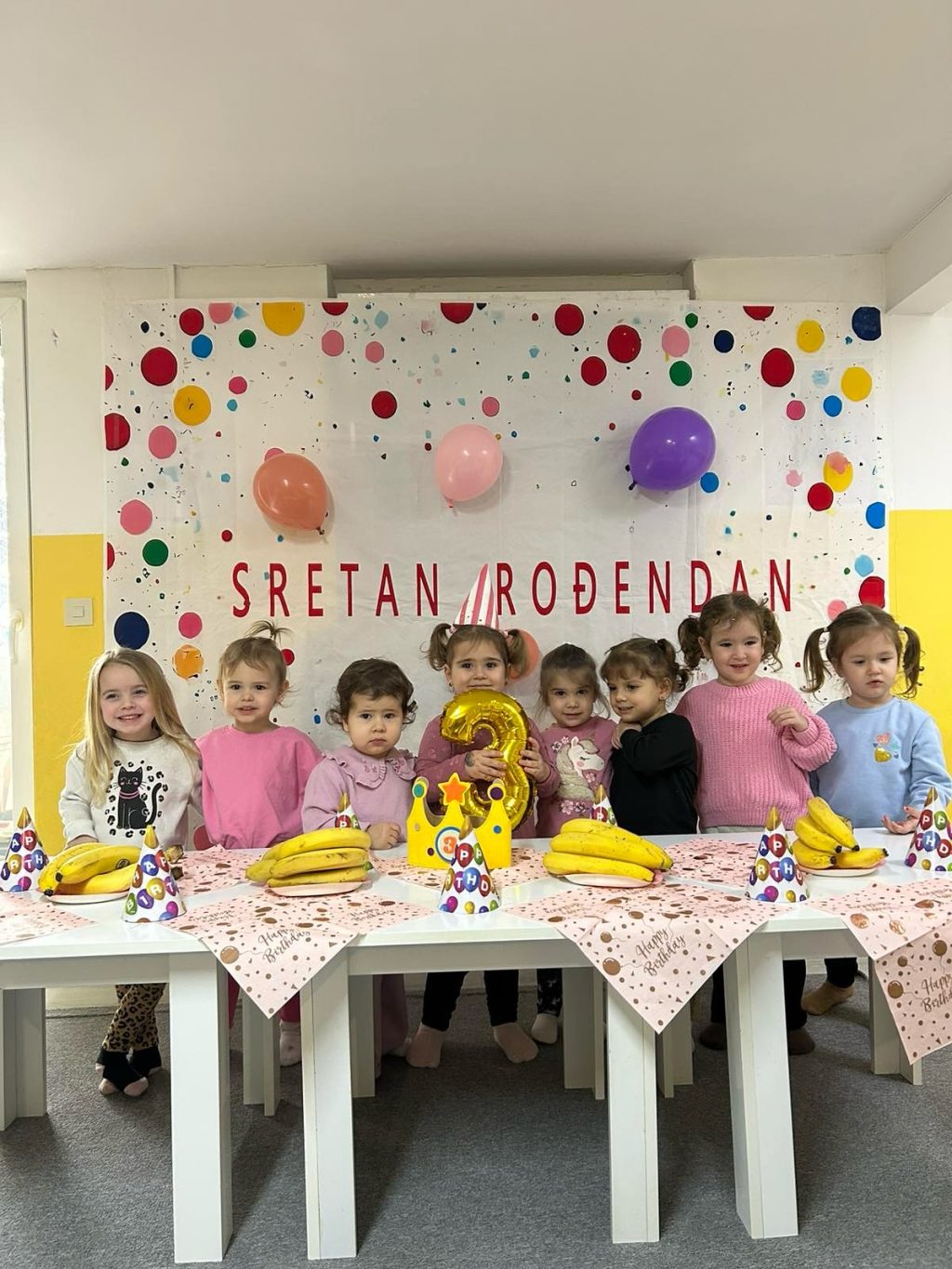 Instagram post from vrtickiki. This post is in position 4.