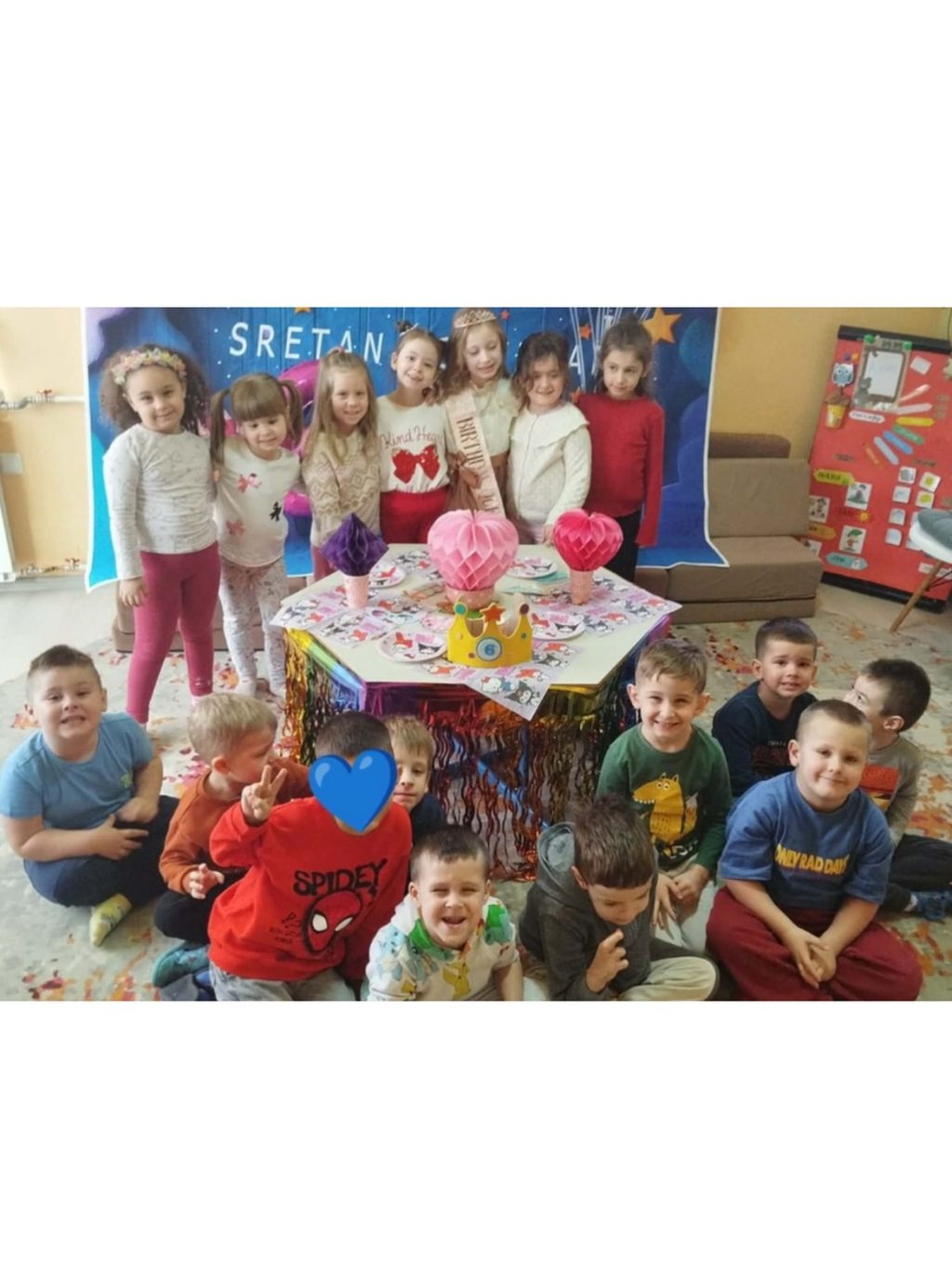 Instagram post from vrtickiki. This post is in position 8.