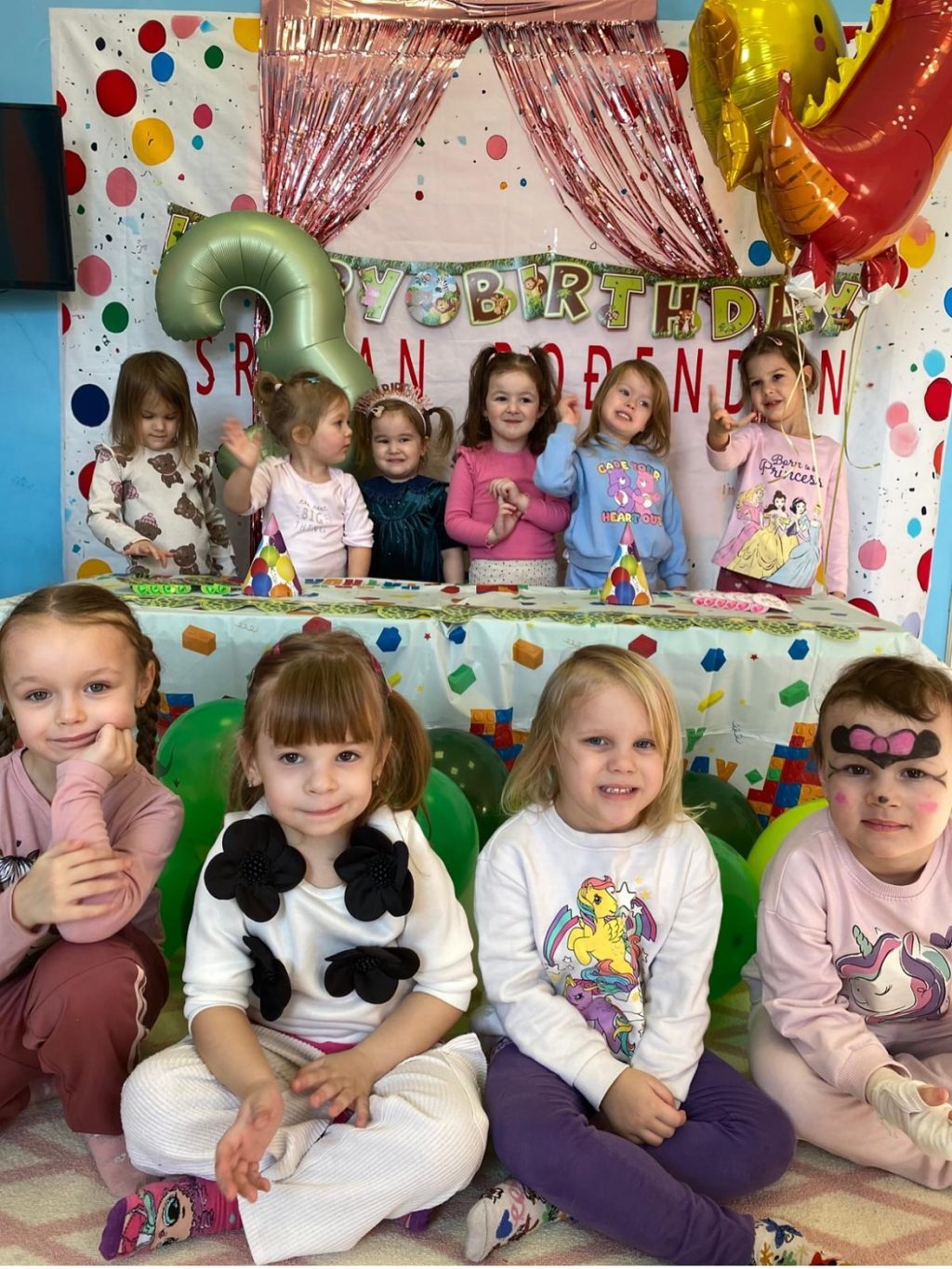 Instagram post from vrtickiki. This post is in position 9.