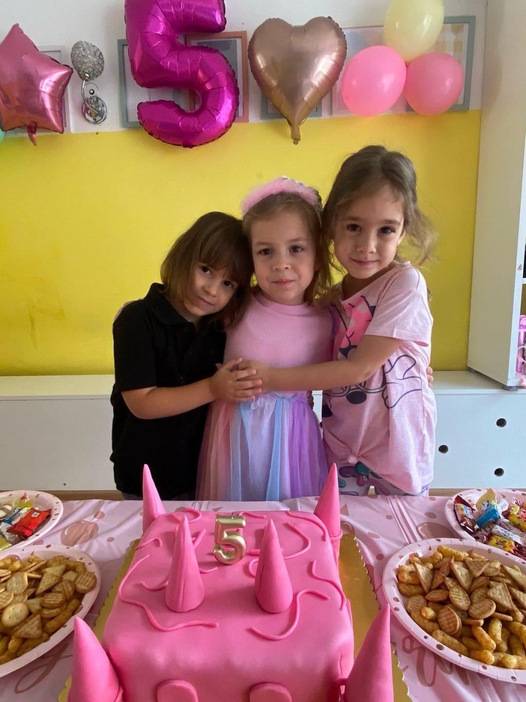 Instagram post from vrtickiki. This post is in position 3.