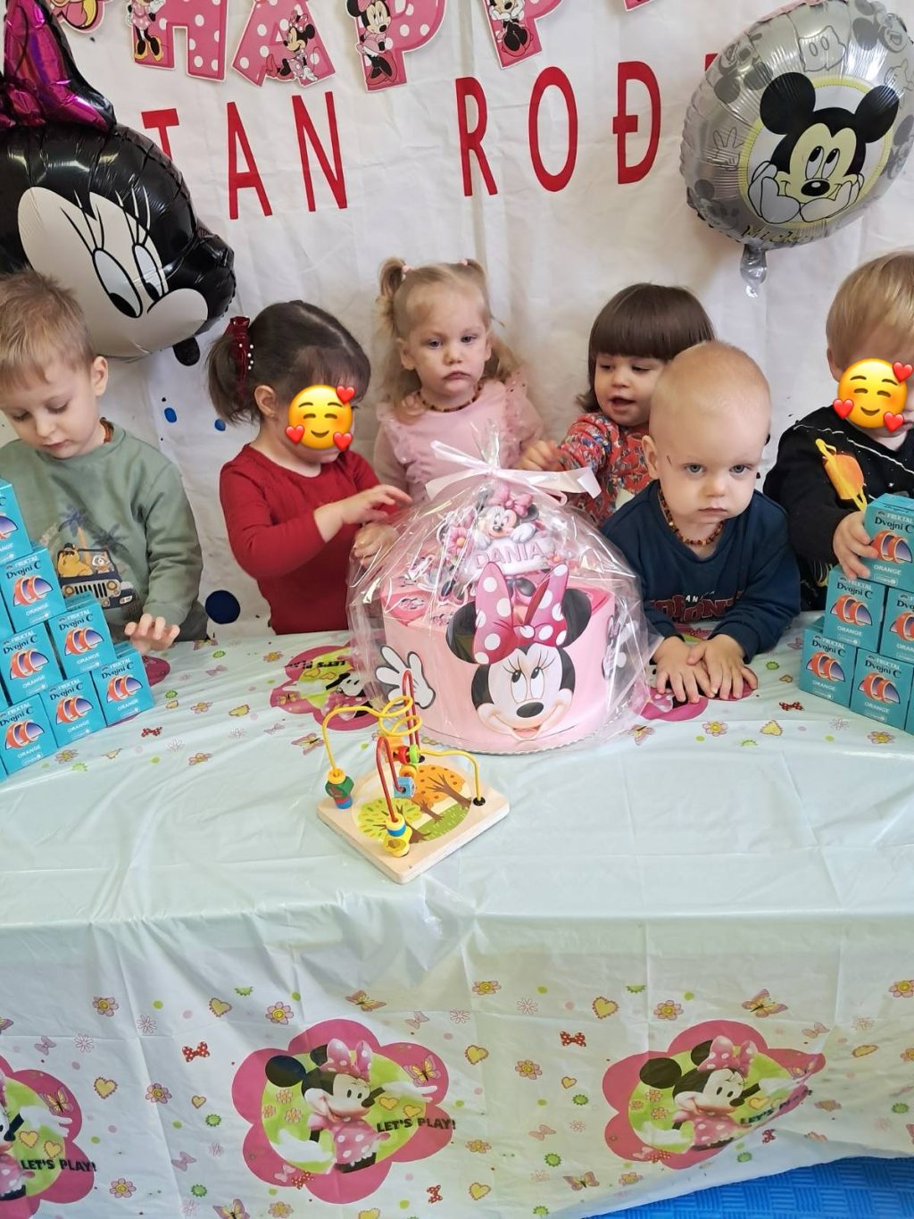 Instagram post from vrtickiki. This post is in position 6.