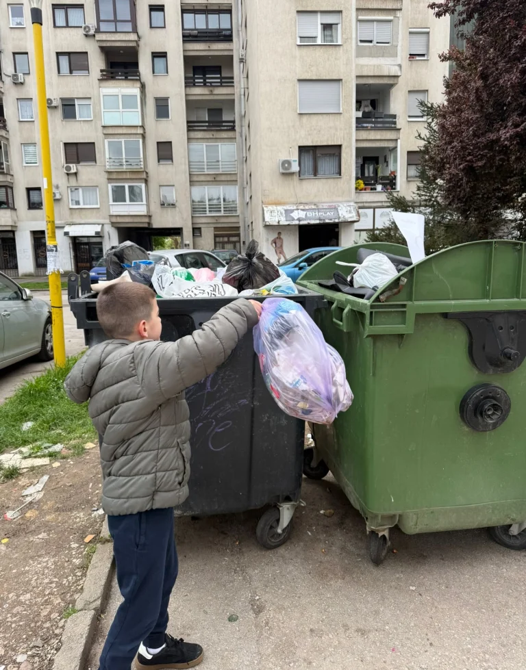 Instagram post from vrtickiki. This post is in position 17.