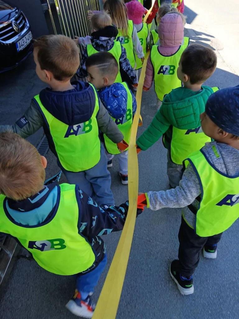 Instagram post from vrtickiki. This post is in position 13.