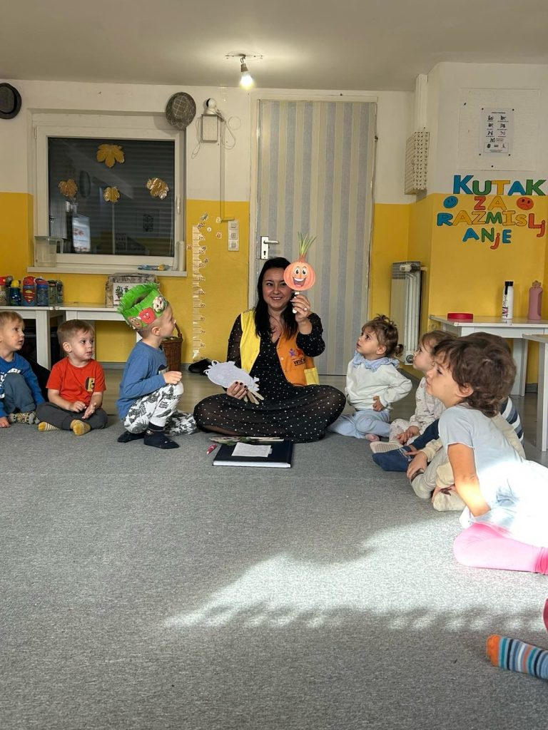 Instagram post from vrtickiki. This post is in position 9.