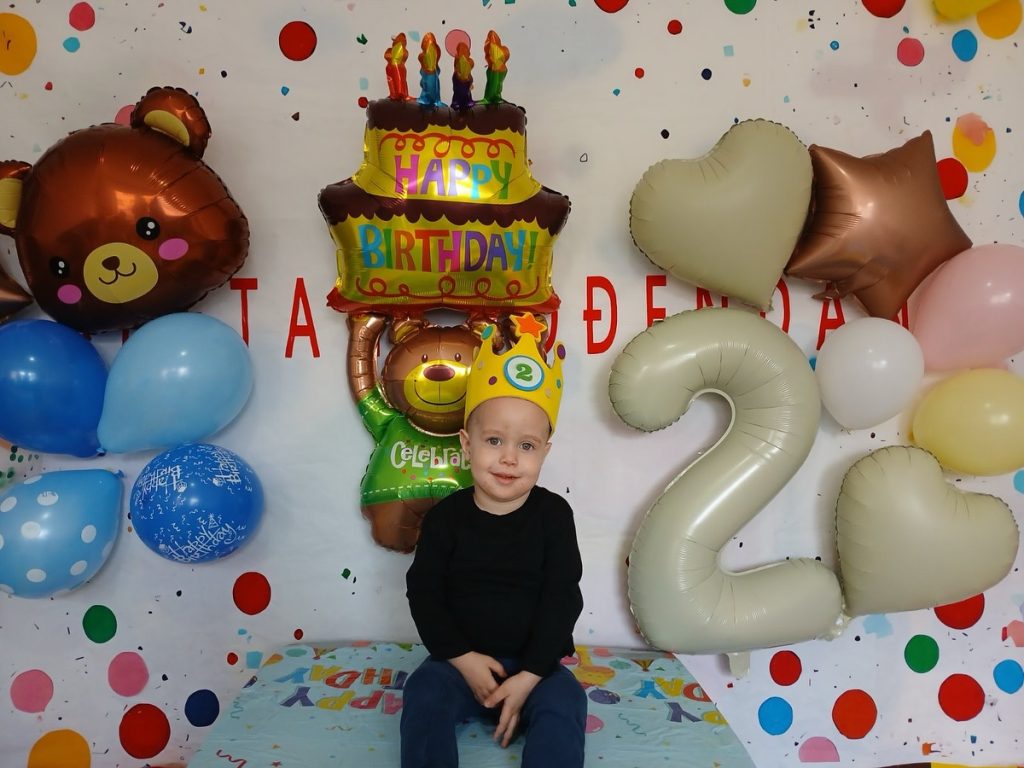 Instagram post from vrtickiki. This post is in position 0.