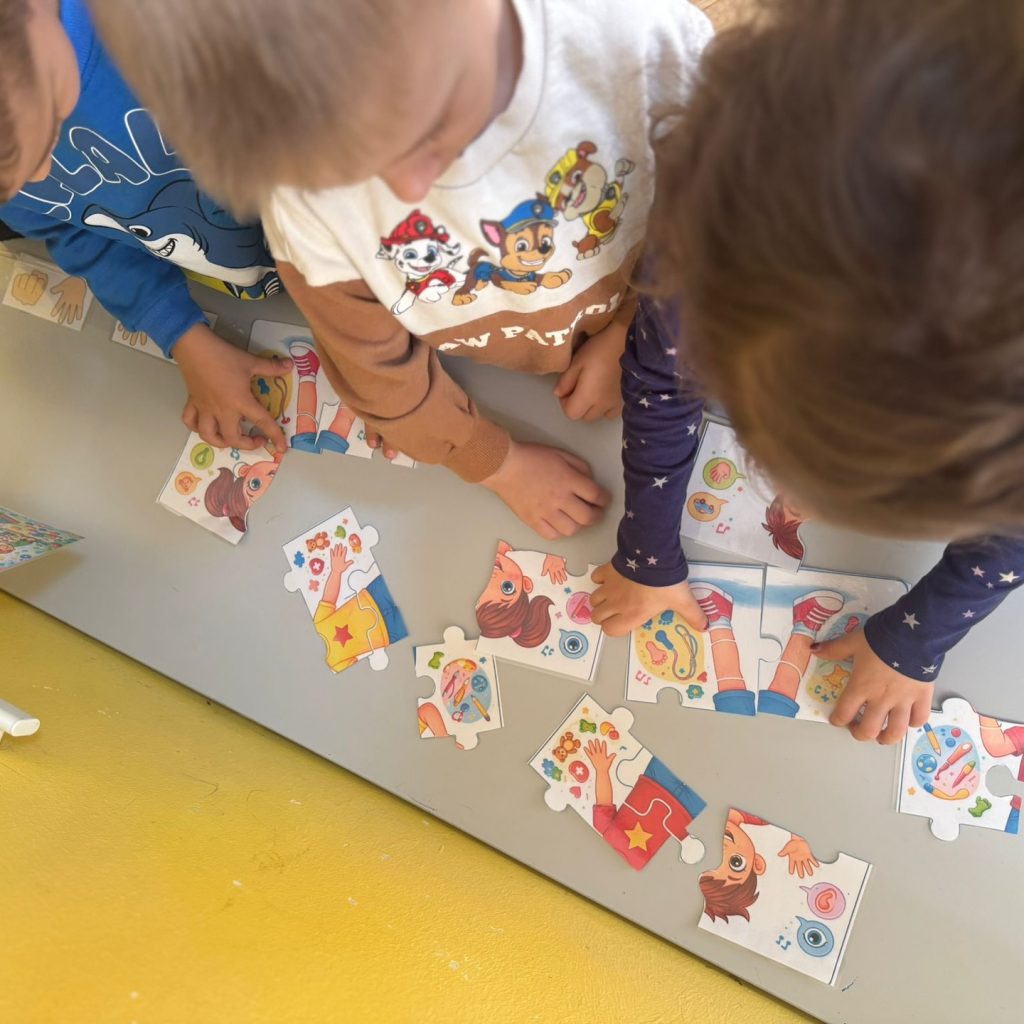 Instagram post from vrtickiki. This post is in position 6.