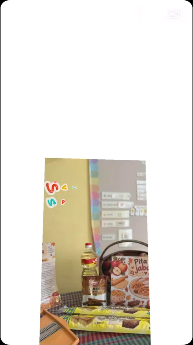 Instagram post from vrtickiki. This post is in position 3.