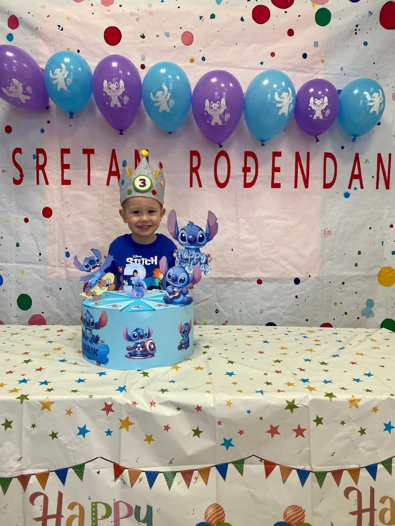 Instagram post from vrtickiki. This post is in position 4.