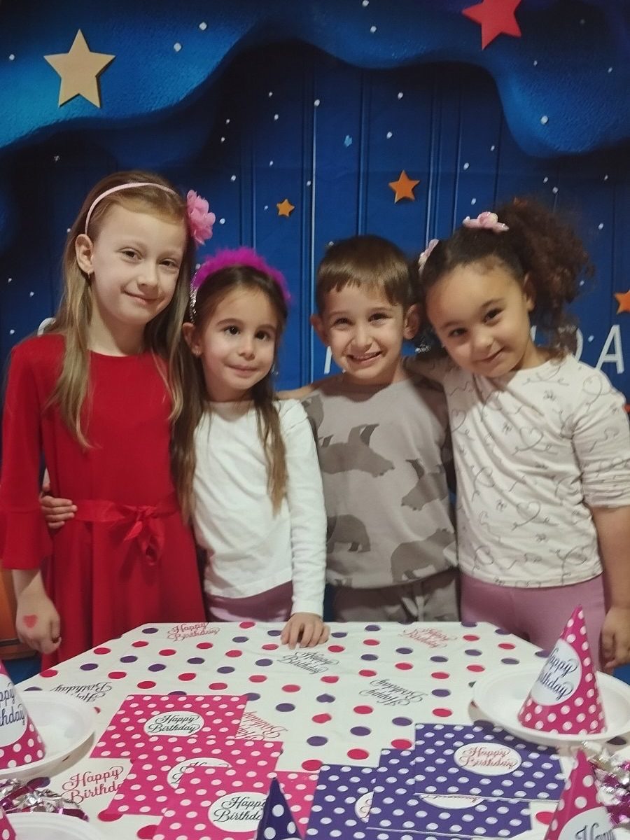 Instagram post from vrtickiki. This post is in position 4.