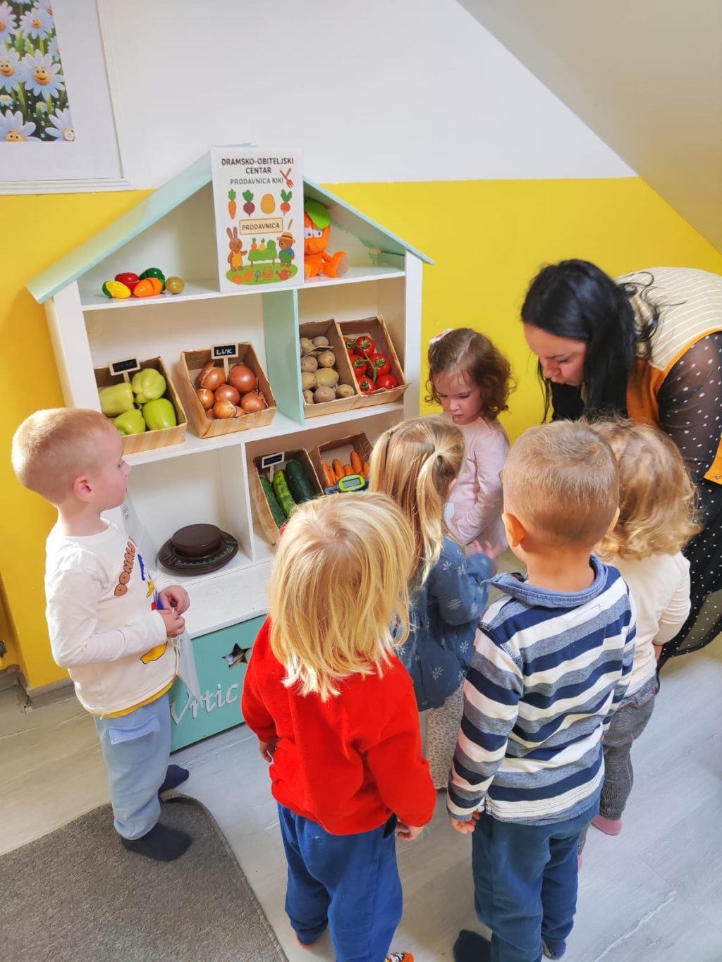 Instagram post from vrtickiki. This post is in position 10.