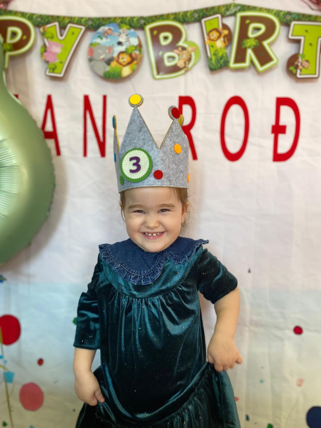 Instagram post from vrtickiki. This post is in position 7.