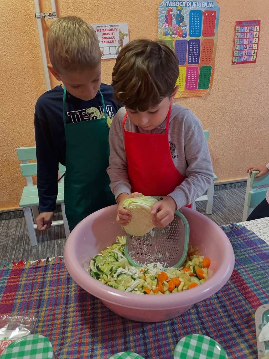 Instagram post from vrtickiki. This post is in position 8.