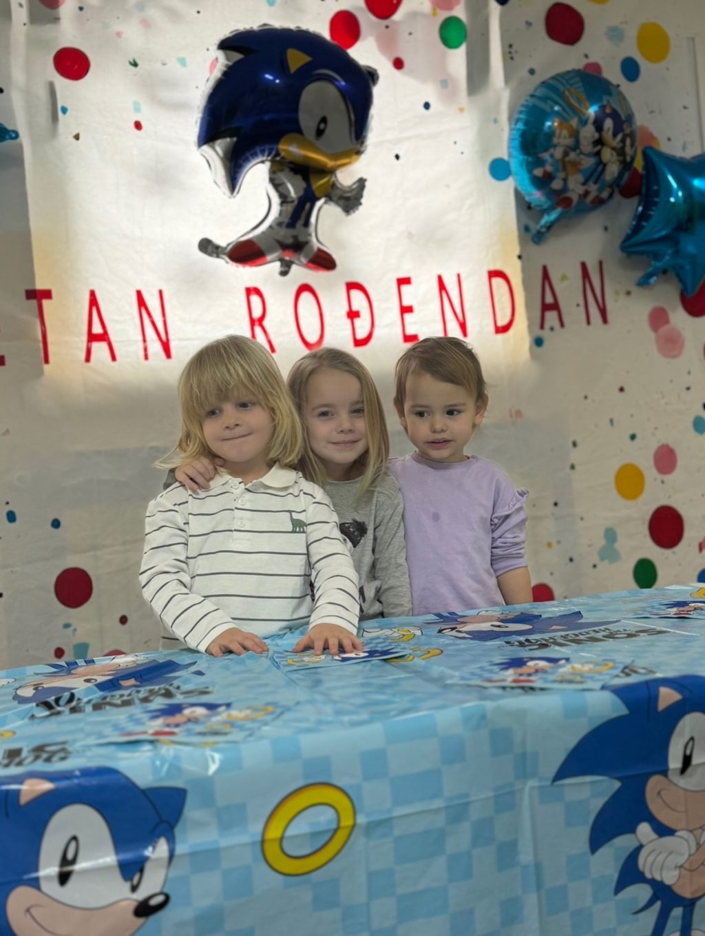 Instagram post from vrtickiki. This post is in position 4.