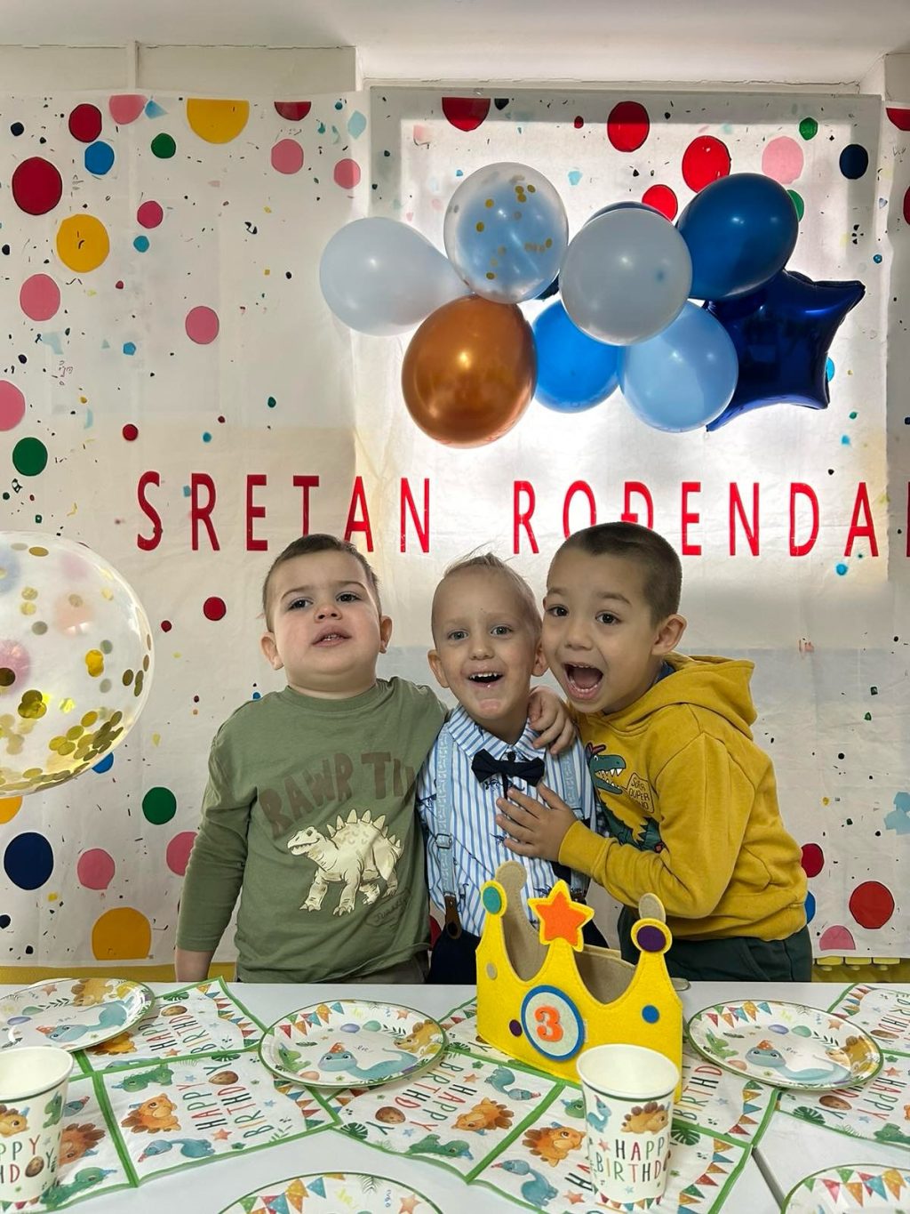 Instagram post from vrtickiki. This post is in position 3.