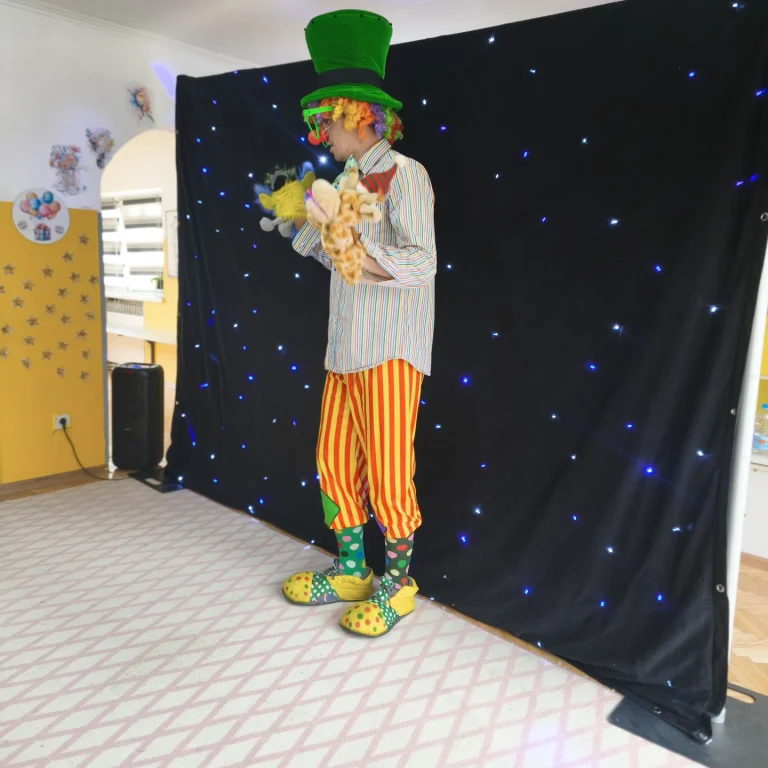 Instagram post from vrtickiki. This post is in position 11.