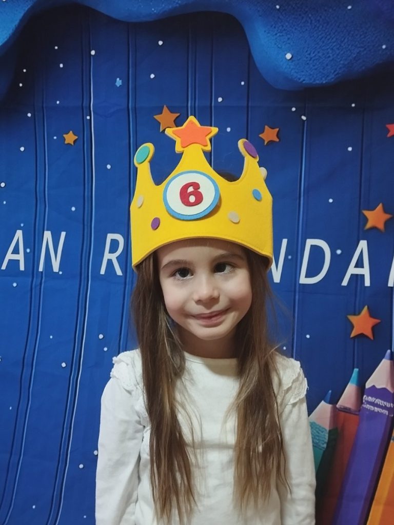 Instagram post from vrtickiki. This post is in position 19.