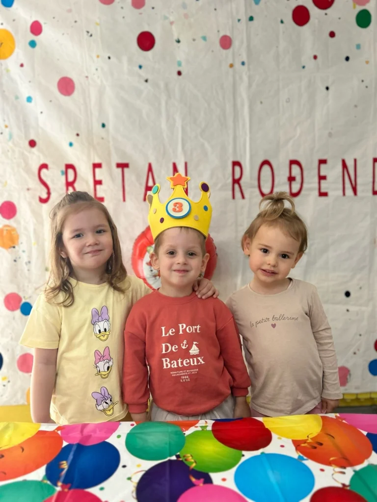 Instagram post from vrtickiki. This post is in position 3.