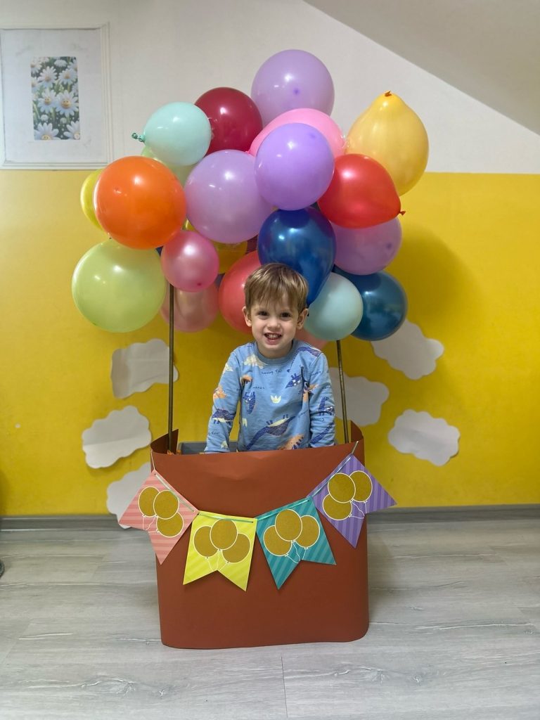 Instagram post from vrtickiki. This post is in position 17.