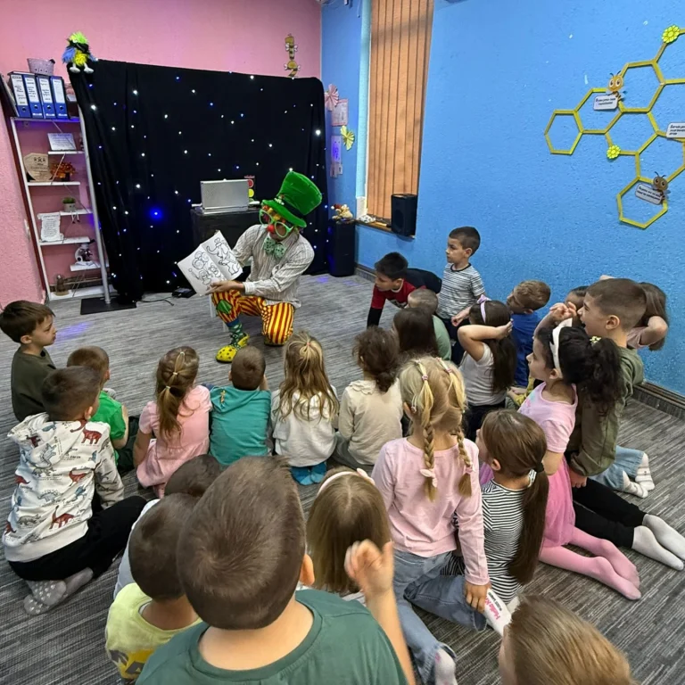 Instagram post from vrtickiki. This post is in position 4.