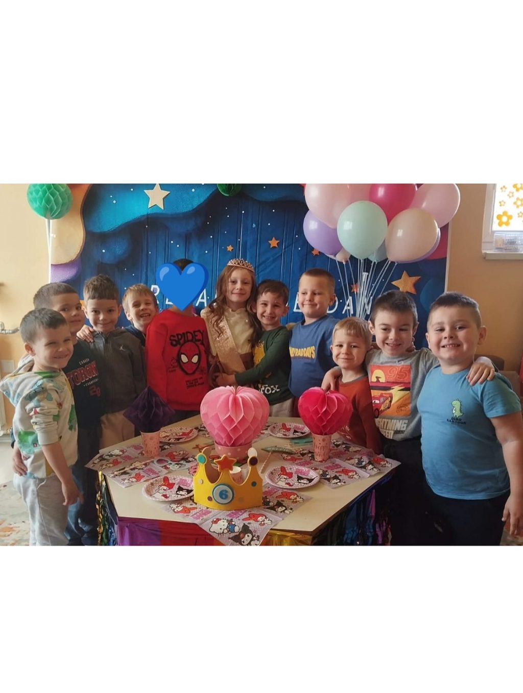 Instagram post from vrtickiki. This post is in position 7.