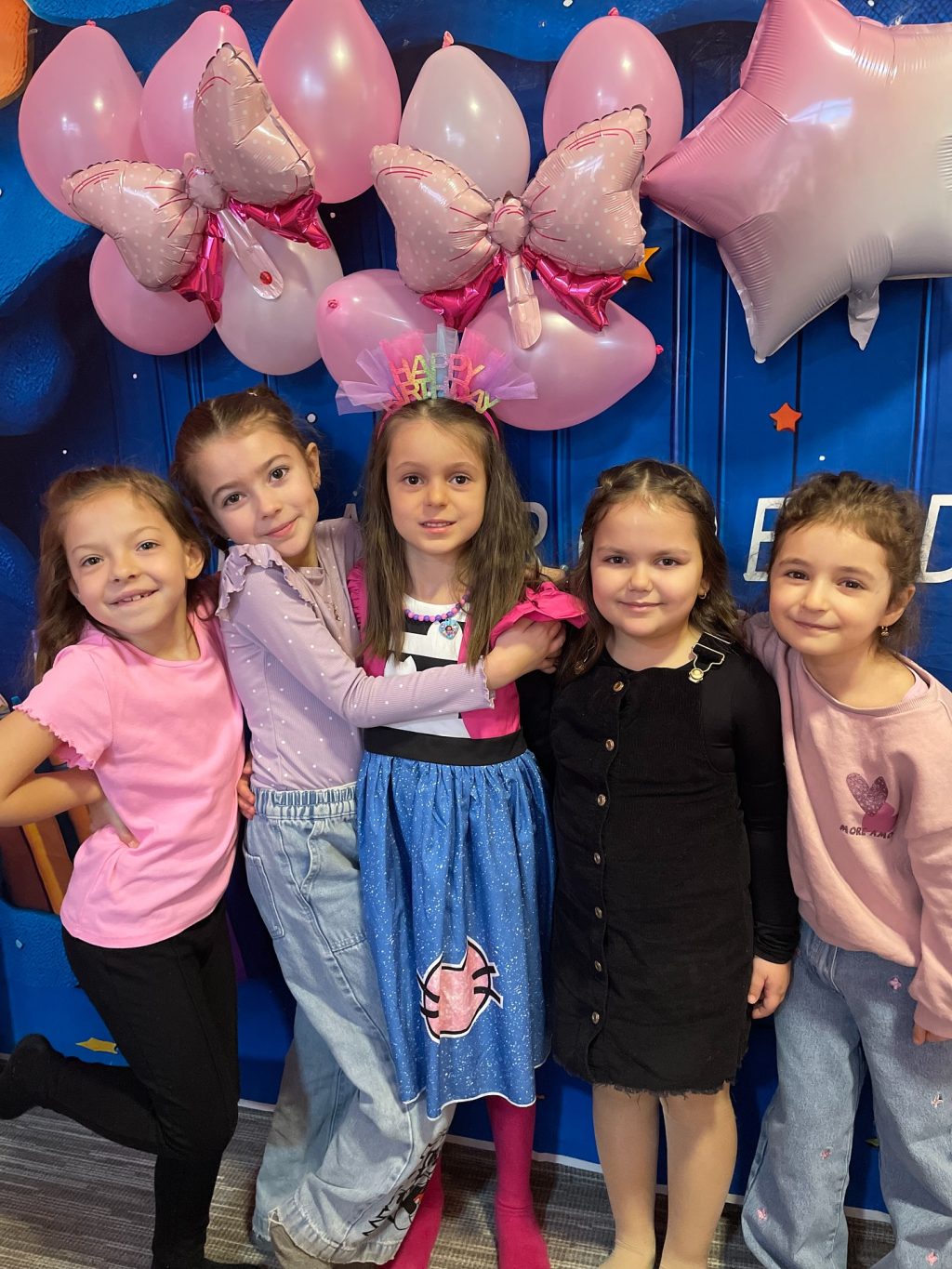 Instagram post from vrtickiki. This post is in position 8.