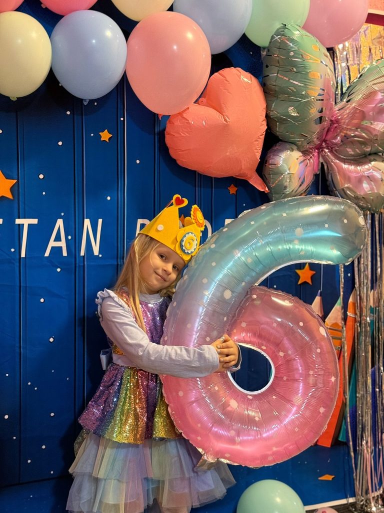 Instagram post from vrtickiki. This post is in position 18.