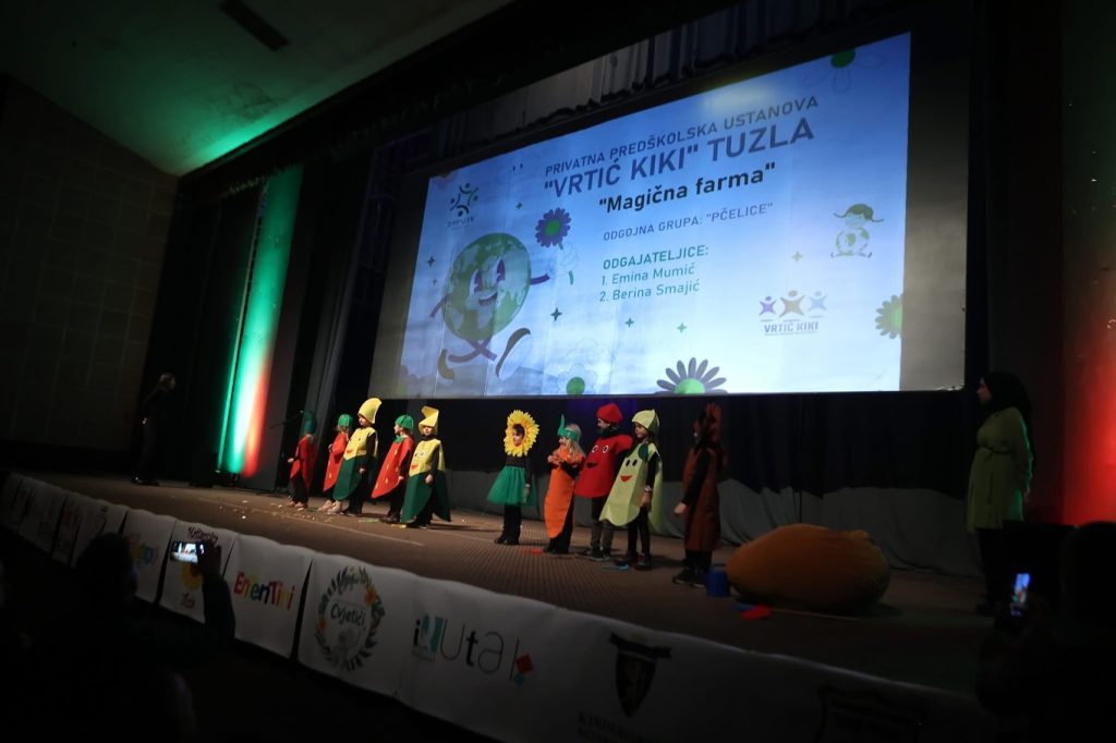 Instagram post from vrtickiki. This post is in position 6.