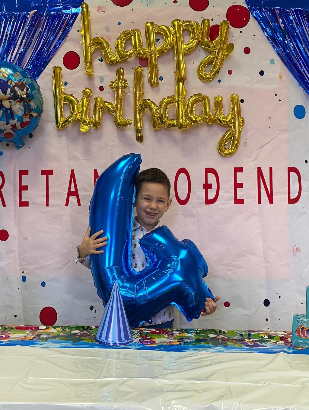 Instagram post from vrtickiki. This post is in position 1.