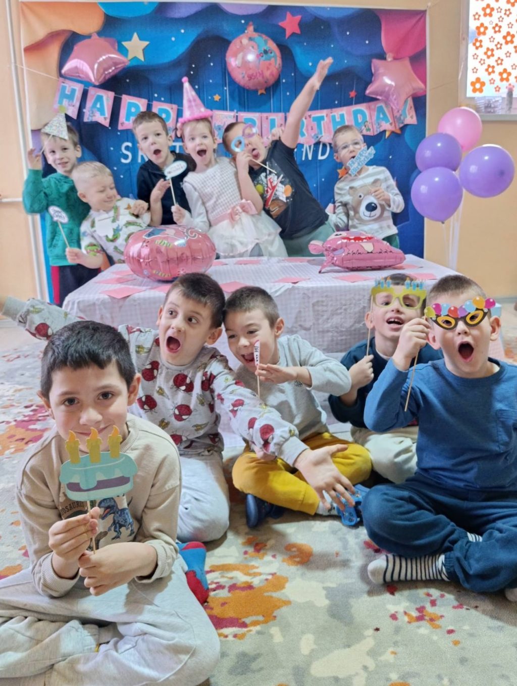 Instagram post from vrtickiki. This post is in position 4.