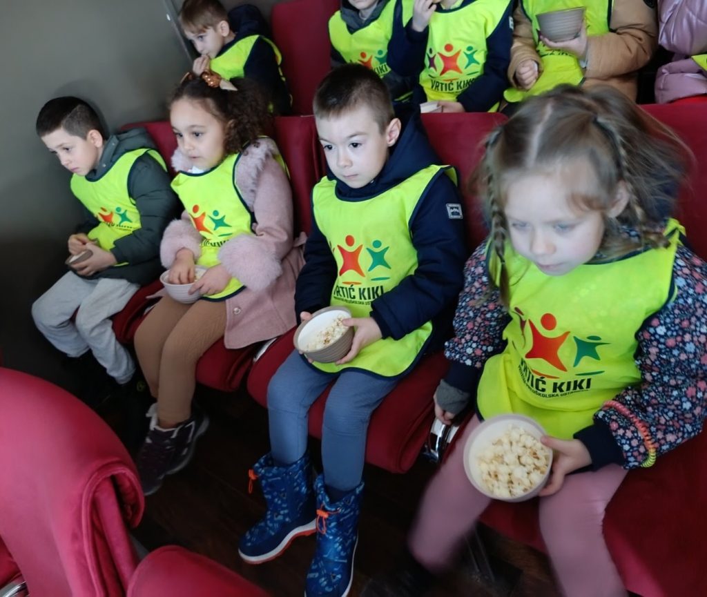 Instagram post from vrtickiki. This post is in position 12.