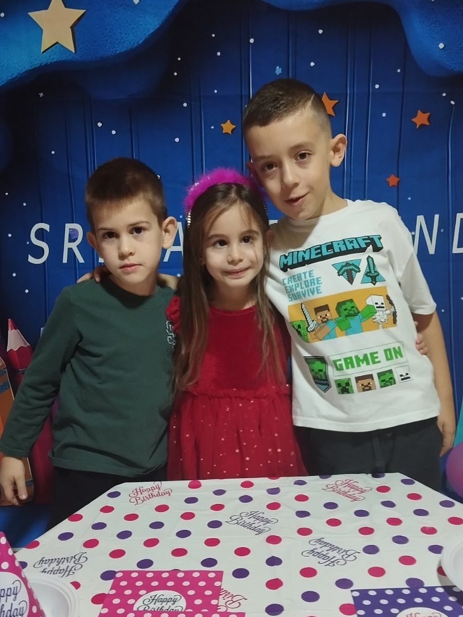 Instagram post from vrtickiki. This post is in position 3.