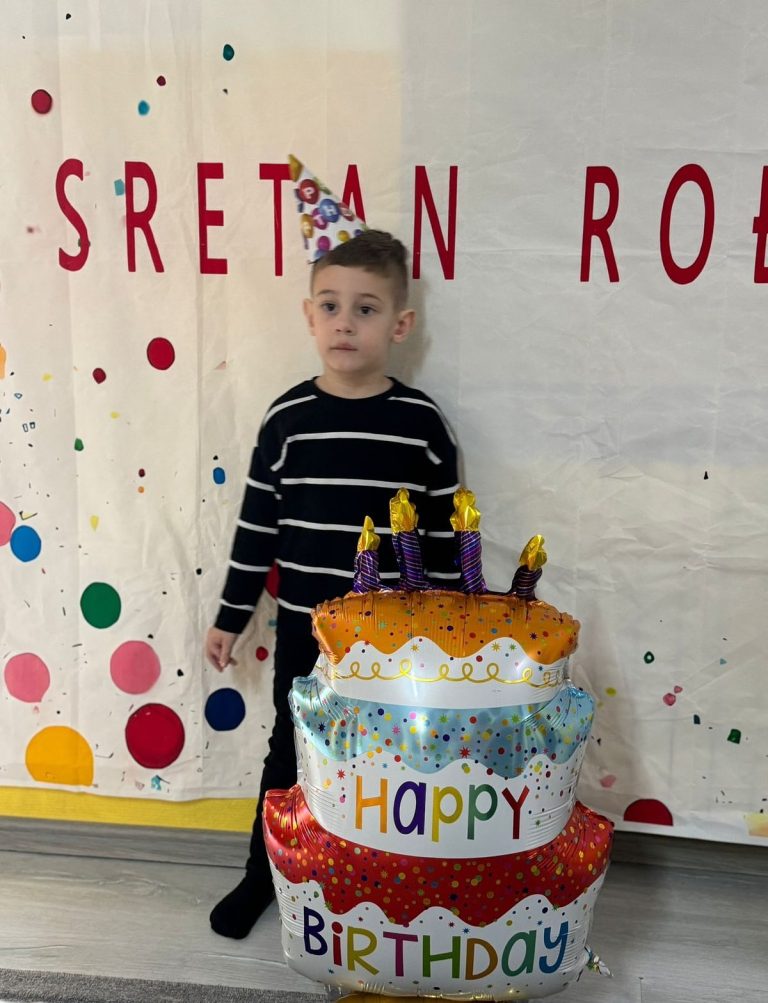 Instagram post from vrtickiki. This post is in position 11.