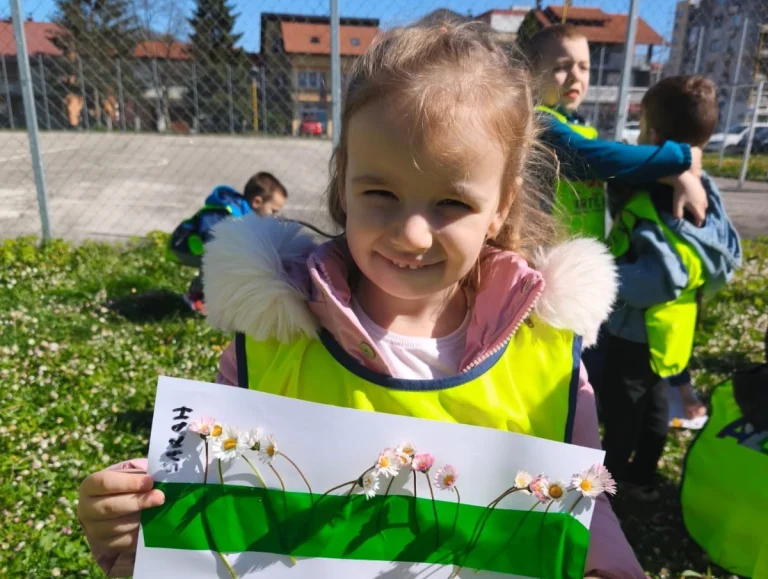 Instagram post from vrtickiki. This post is in position 9.