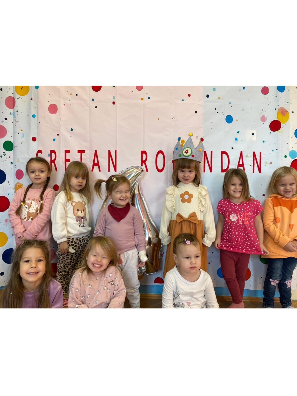 Instagram post from vrtickiki. This post is in position 6.