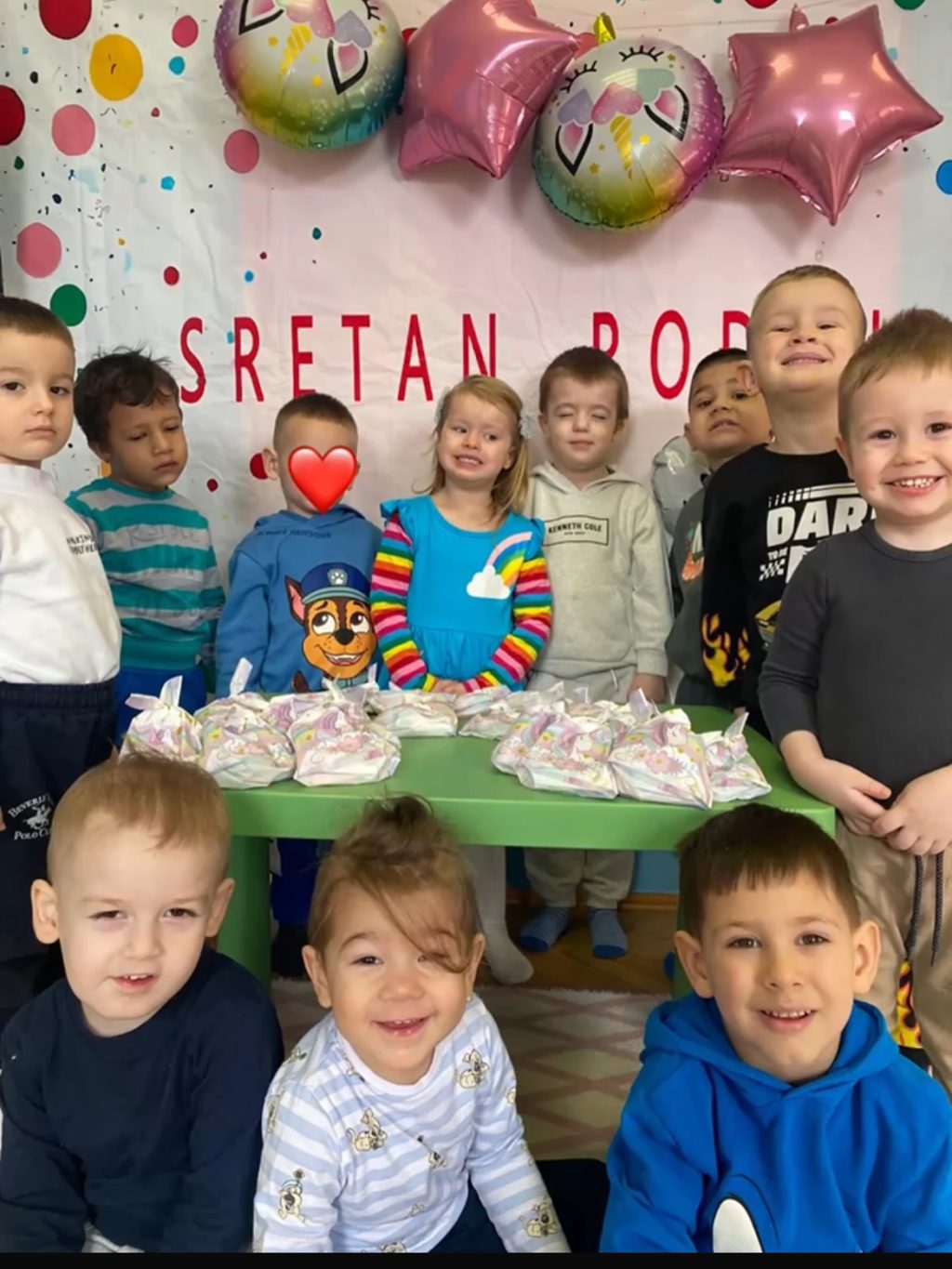 Instagram post from vrtickiki. This post is in position 6.