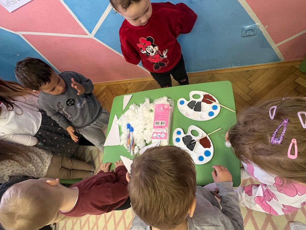 Instagram post from vrtickiki. This post is in position 14.