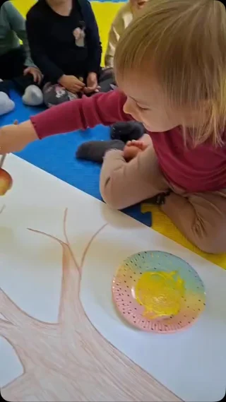Instagram post from vrtickiki. This post is in position 8.