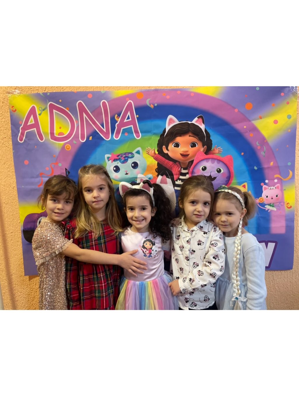 Instagram post from vrtickiki. This post is in position 10.