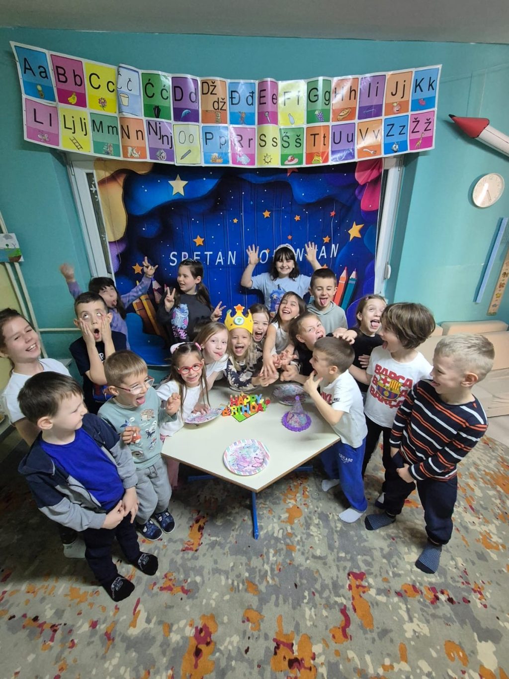 Instagram post from vrtickiki. This post is in position 8.