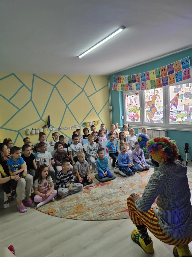 Instagram post from vrtickiki. This post is in position 0.