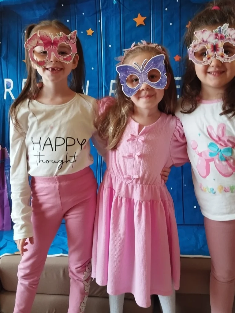 Instagram post from vrtickiki. This post is in position 4.