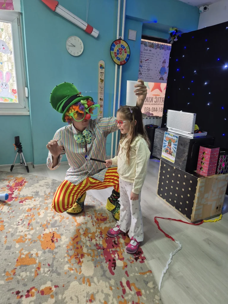 Instagram post from vrtickiki. This post is in position 7.