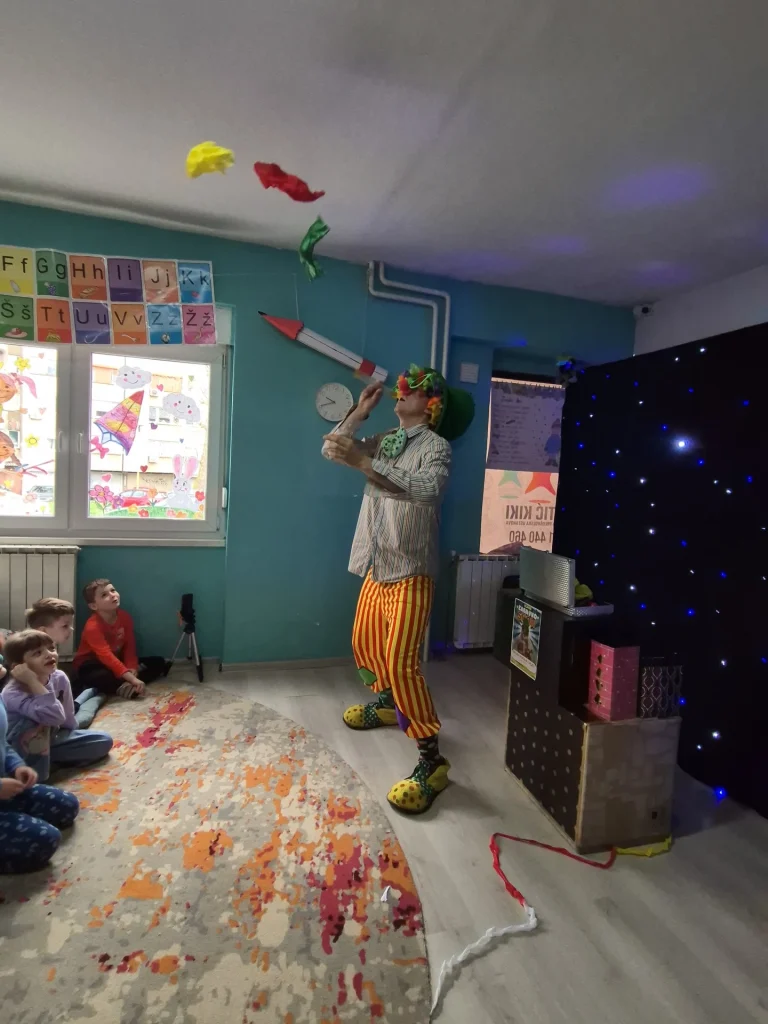 Instagram post from vrtickiki. This post is in position 12.