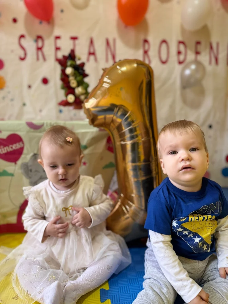 Instagram post from vrtickiki. This post is in position 7.