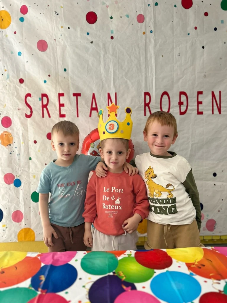 Instagram post from vrtickiki. This post is in position 6.