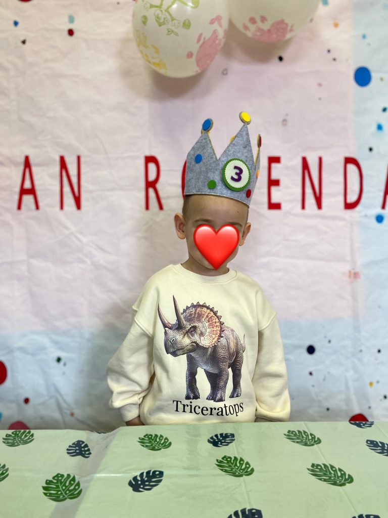 Instagram post from vrtickiki. This post is in position 3.