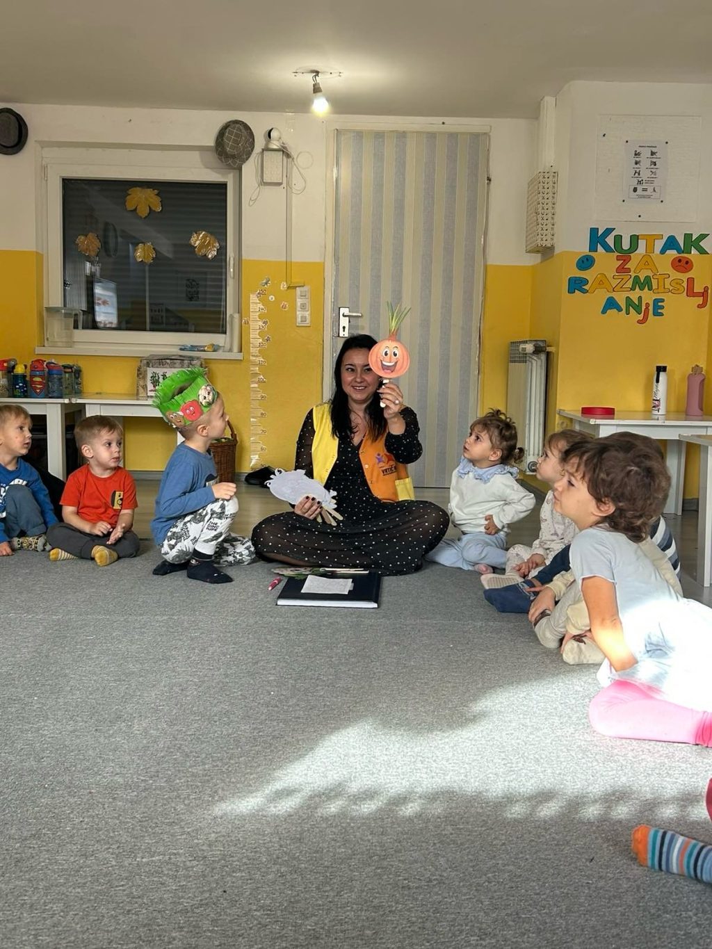 Instagram post from vrtickiki. This post is in position 0.